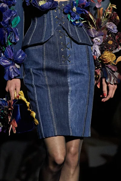 Look 72